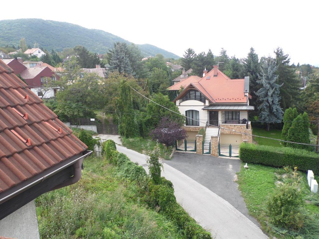 Agi Panzio Obuda Bed & Breakfast Budapesta Exterior foto